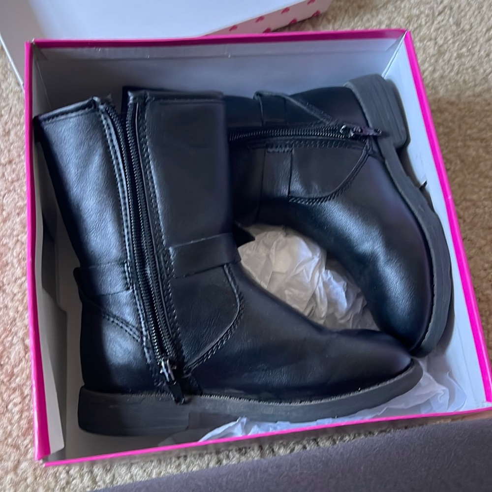 Black boots 11C